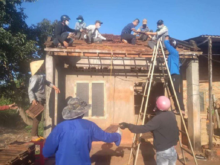 Đoàn thanh niên xã Cư Mốt phát huy tinh thần xung kích, tình nguyện trong phát triển kinh tế - xã hội xây dựng nông thôn mới ở địa phương
